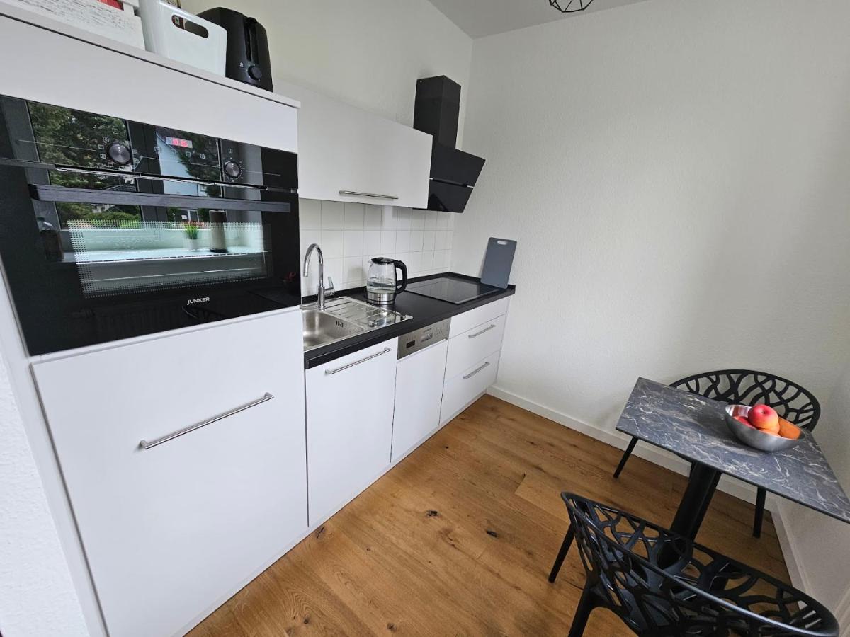 Casa Frida - Business Flat Near Ber, Kitchen, Bathroom, Balcony, Workspace, 24